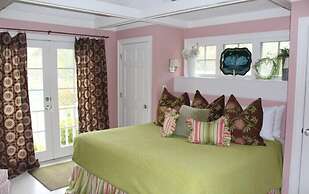 Hope and Glory Inn and Vineyard