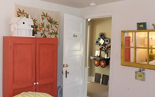 Hope and Glory Inn and Vineyard