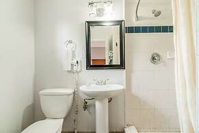 OYO Budget Inn Falfurrias Hwy 281