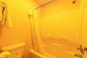 OYO Budget Inn Falfurrias Hwy 281