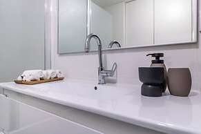 The Haneviim Boutique - Isrentals