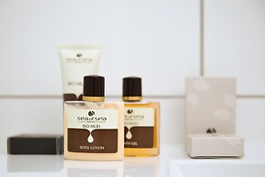 The Haneviim Boutique - Isrentals