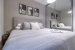 The Haneviim Boutique - Isrentals