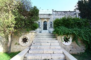 The Haneviim Boutique - Isrentals