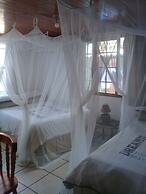 C-Mew Guesthouse