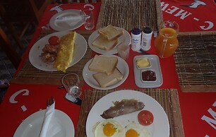 C-Mew Guesthouse