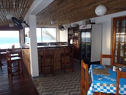 C-Mew Guesthouse