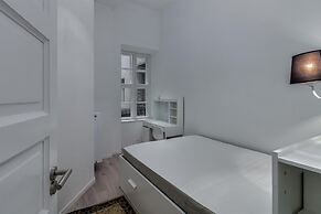 Pelicanstay at 5th District