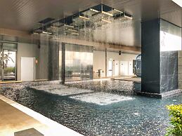 Expressionz Professional Suites by Luxurious Lifestyle Living