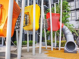 Expressionz Professional Suites by Luxurious Lifestyle Living