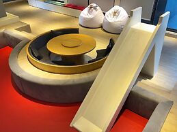 Expressionz Professional Suites by Luxurious Lifestyle Living