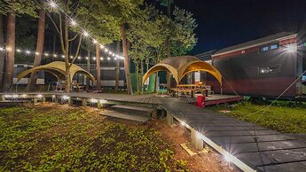 Shimizu Kuniaki’s Paradise of Forest and Lake