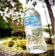 Shimizu Kuniaki’s Paradise of Forest and Lake