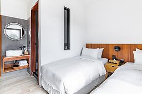 Kenting seawall Inn 112