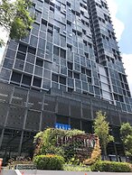 Expressionz Professional Suites by Kelvin