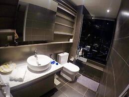 Expressionz Professional Suites by Kelvin