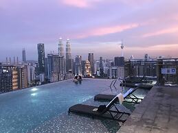 Expressionz Professional Suites by Kelvin