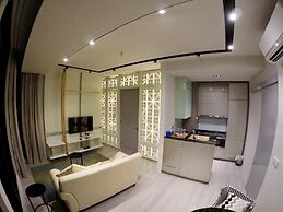 Expressionz Professional Suites by Kelvin