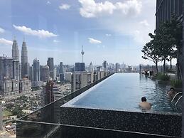 Expressionz Professional Suites by Kelvin