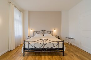 Apartment Adler-Nest Berlin by Kurfürstendamm