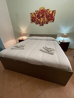 Hola Cathedral House