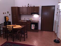 Hola Cathedral House