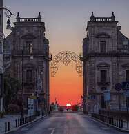 Hola Cathedral House