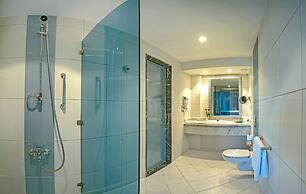 Xperience Kiroseiz Parkland Resort