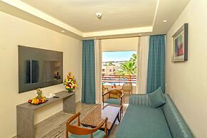 Xperience Kiroseiz Parkland Resort