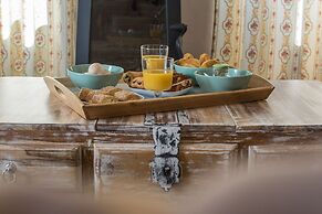 The Veranda of Gavrion - Premium Cycladic House