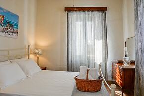 The Veranda of Gavrion - Premium Cycladic House