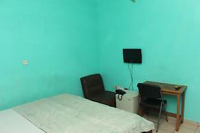 Daniel Suites