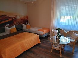 Hotel zur Fichtenbreite Garni