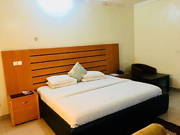 Duoban Hotel & Suite