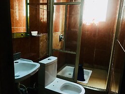 Duoban Hotel & Suite