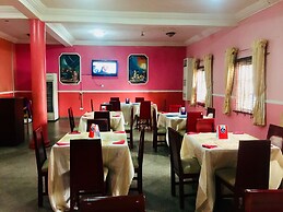 Duoban Hotel & Suite