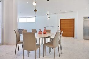 Pearl Beachfront Villa