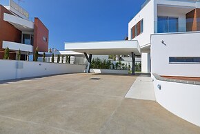 Pearl Beachfront Villa