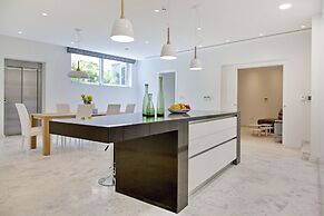 Pearl Beachfront Villa