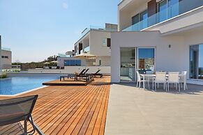 Pearl Beachfront Villa