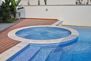 Pearl Beachfront Villa