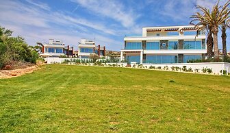 Pearl Beachfront Villa