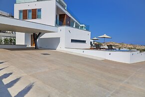 Pearl Beachfront Villa