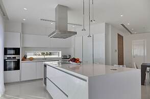 Pearl Beachfront Villa