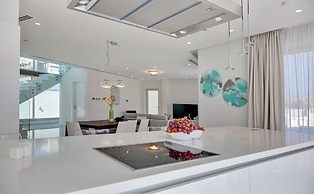 Pearl Beachfront Villa