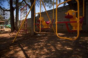 R G Hotels and Resort