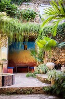 Emerson Spice Hotel