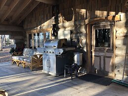 Chimo Refuges Treehouse Resort