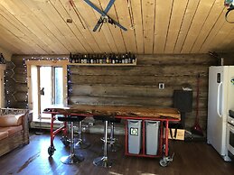 Chimo Refuges Treehouse Resort