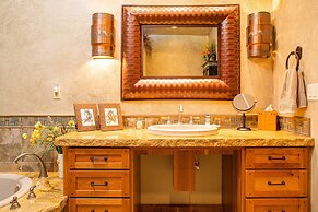 Cougar Ridge Resort, LLC